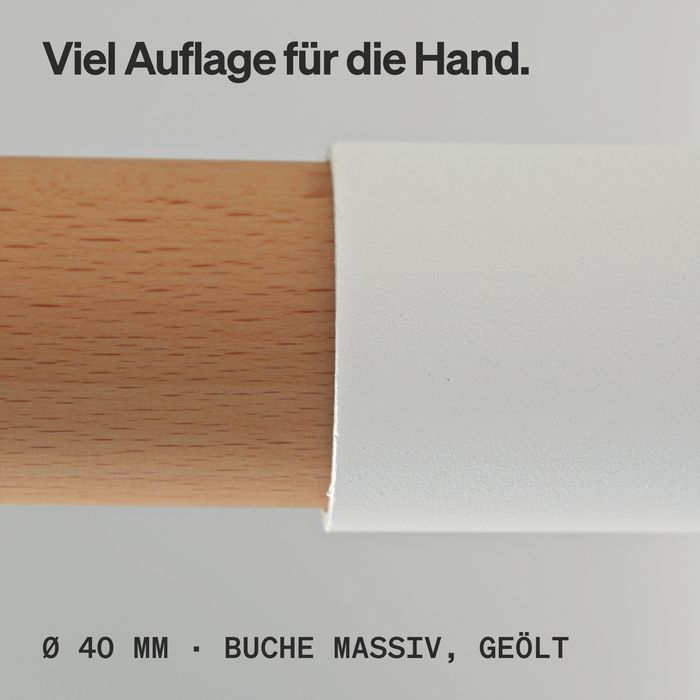 Nahaufnahme des Übergangs von geöltem Buchengriff zum weißen Stahlrohr der DB1