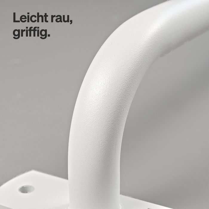 Nahaufnahme der leicht rau pulverbeschichteten weißen Stahlrundung der KS1