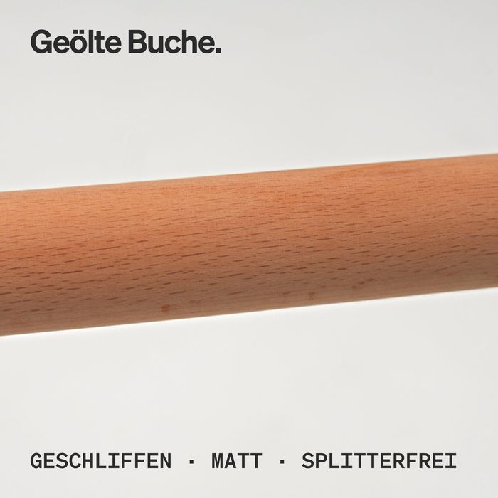 Nahaufnahme der geölten, geschliffenen Buchenstange mit feiner Maserung