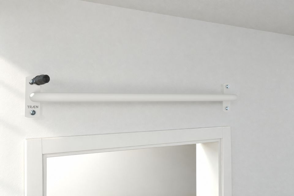 Beide Platten der KS1 an der Wand; die Ziffern 1 bis 4 zeigen die Reihenfolge über Kreuz.